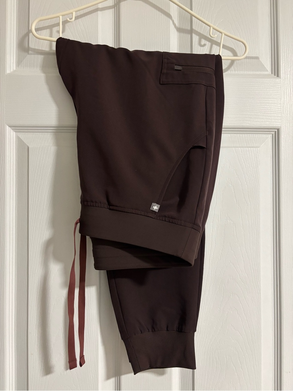 Figs Women's Espresso Jogger Scrub Pants